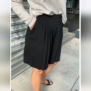 St. John Women’s High-Waist Pleated Knit Shorts - Black